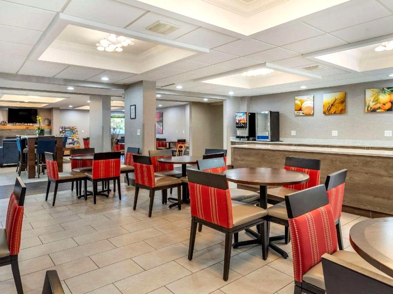 コンフォート イン ニア グリーンフィールド ビレッジ (Comfort Inn Near Greenfield Village)の写真