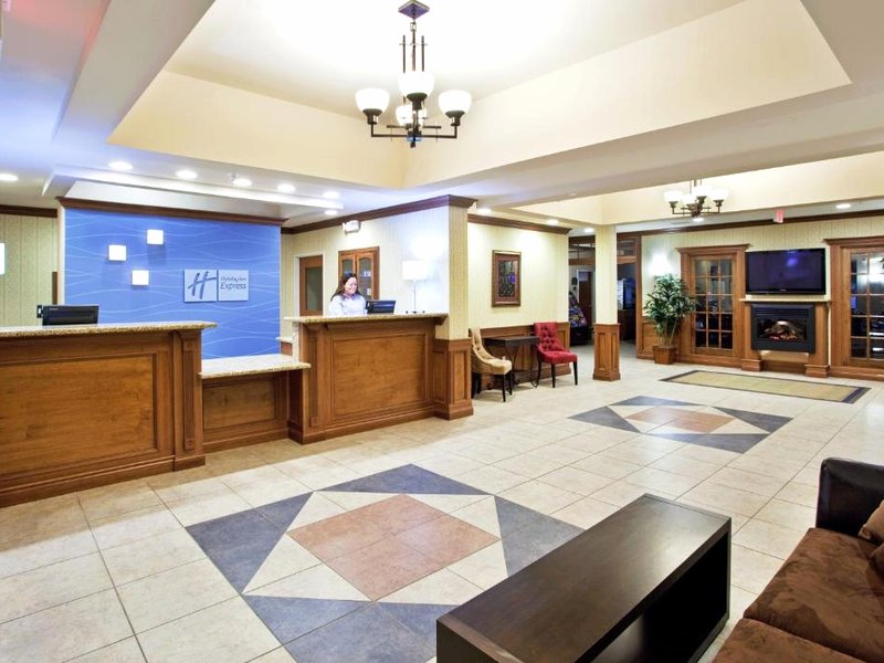 Holiday Inn Express Hotel & Suites Howell By IHGの写真