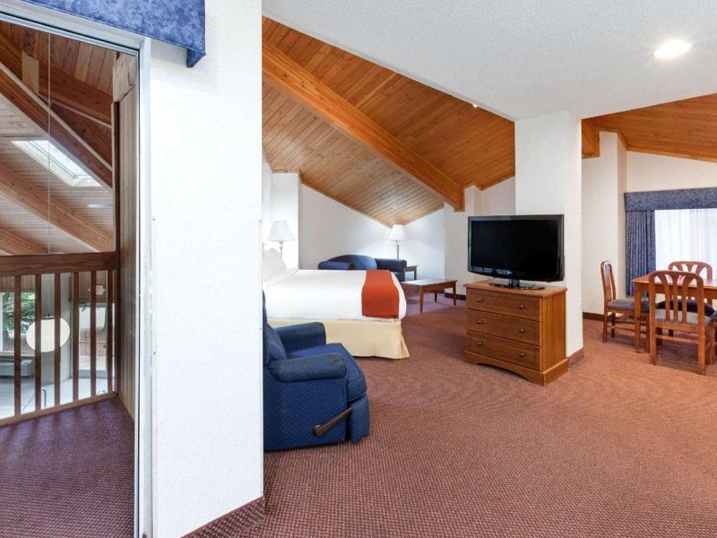 Baymont by Wyndham Howell Brightonの写真