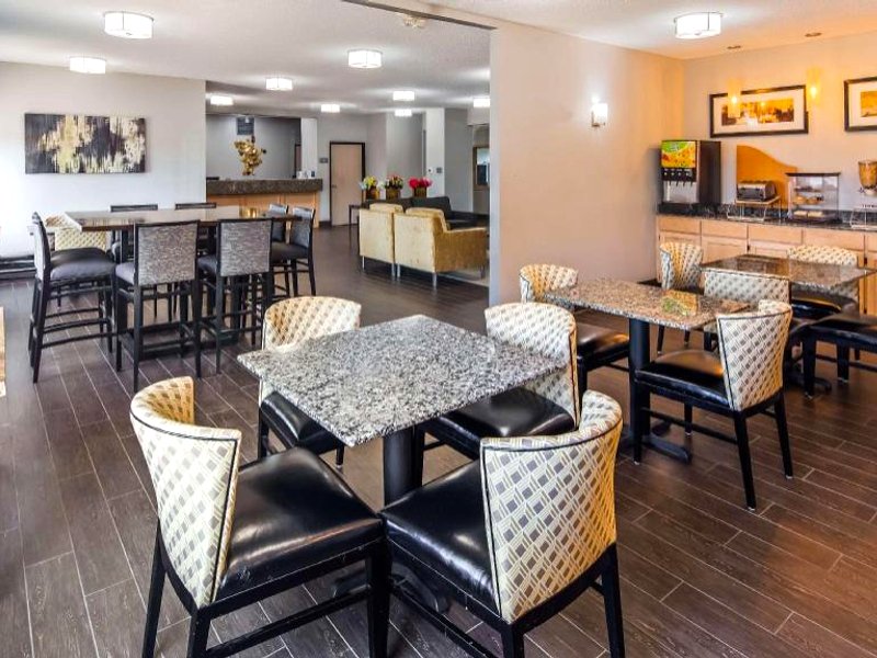ベストウェスタン マコーム イン (Best Western Macomb Inn)の写真