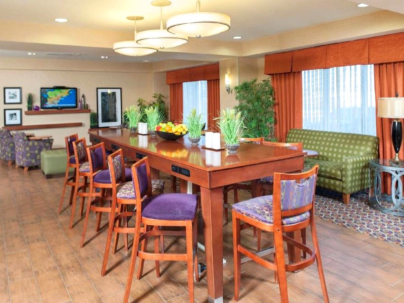 ハンプトン イン マコーム (Hampton Inn Macomb)の写真