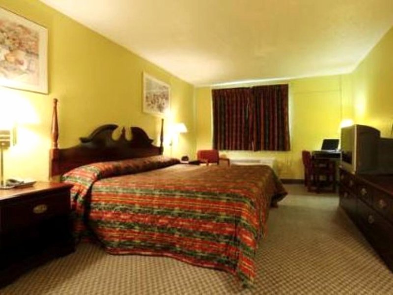 アメリカズ ベスト バリュー イン マコーム (Americas Best Value Inn Macomb)の写真