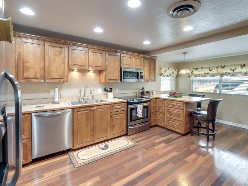 Peaceful Artesia Vacation Rental with Orchard Views!の写真