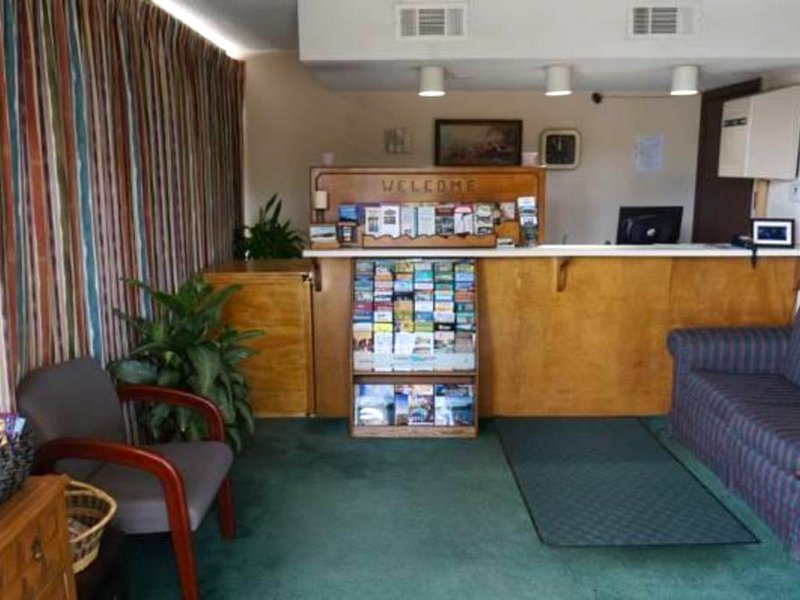 オックスフォード イン オザーク (Oxford Inn Ozark)の写真