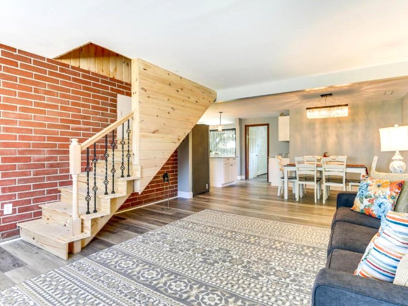 Indian Lake Vacation Rental with Fire Pit and Saunaの写真