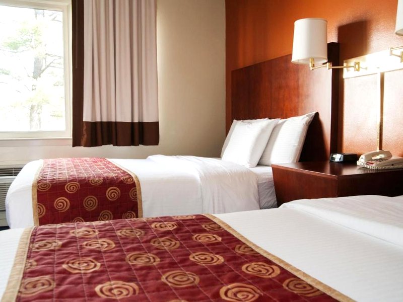 Red Carpet Inn and Suites Plymouthの写真