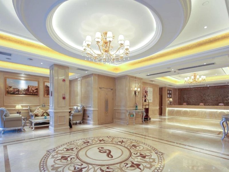 Vienna Hotel Sichuan Ganzi 318 National Highway Yajiangの写真