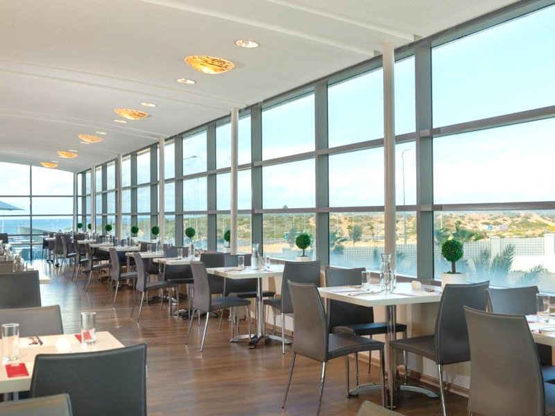レオナルド プラザ アシュドッド ホテル バイ ザ ビーチ (Leonardo Plaza Ashdod Hotel by the Beach)の写真