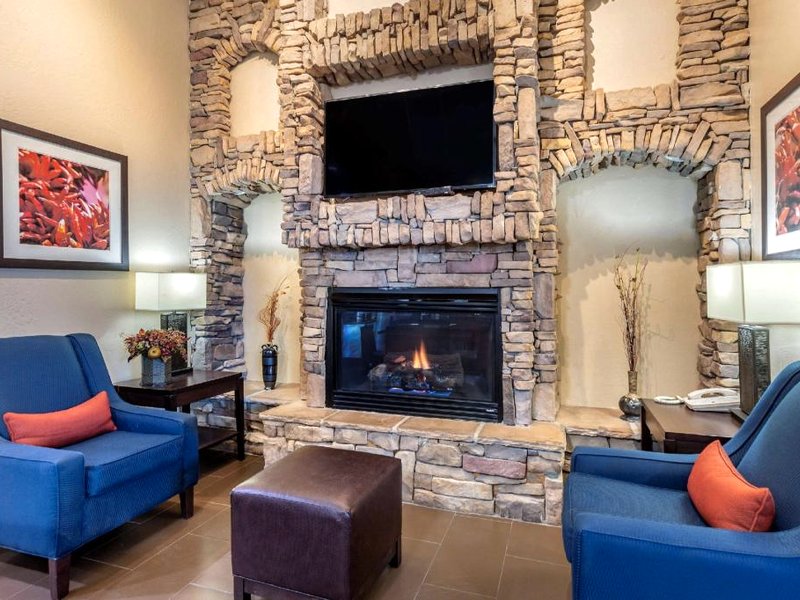 コンフォート イン ＆ スイーツ ローズバーグ I-10 (Comfort Inn & Suites Lordsburg I-10)の写真