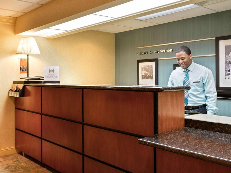 Hampton Inn Mt. Vernonの写真