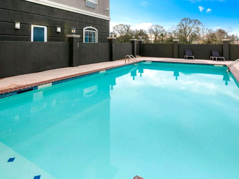 La Quinta Inn & Suites by Wyndham Broussard - Lafayette Areaの写真
