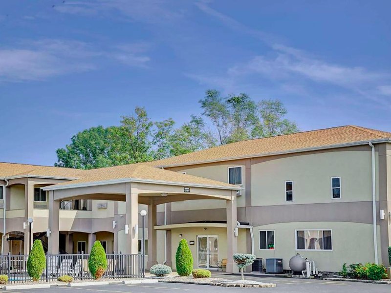 Days Inn & Suites by Wyndham Niagara Falls/Buffaloの写真