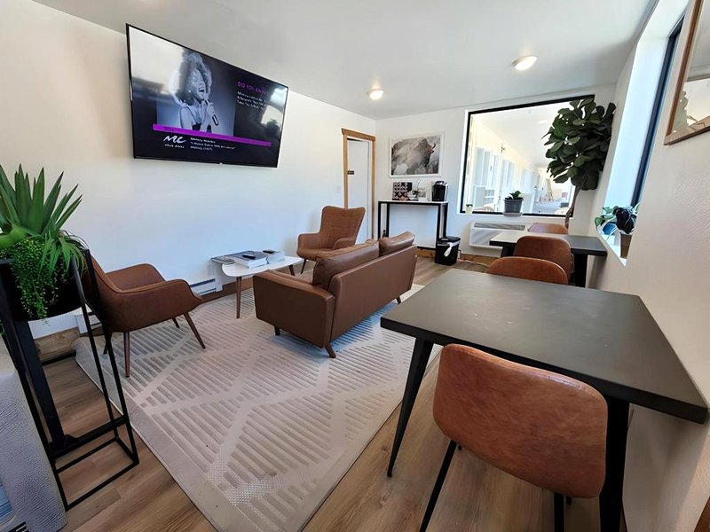 アメリカズ ベスト バリュー イン バイ ザ リバー ホット スプリングス (Americas Best Value Inn by the River Hot Springs)の写真