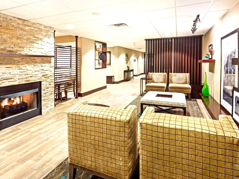 ハンプトン イン ヘンダーソンビル (Hampton Inn Hendersonville)の写真