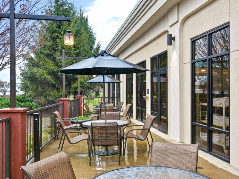 ハンプトン イン ヘンダーソンビル (Hampton Inn Hendersonville)の写真