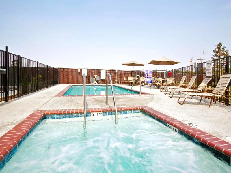 Holiday Inn Express & Suites Dinuba Westの写真