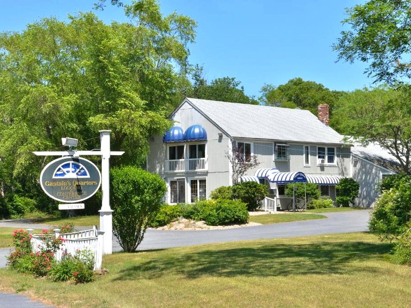 Captains Quarters Motel & Conference Centerの写真