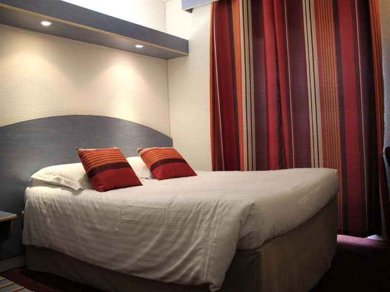 Agape Hotel Niort- Bessinesの写真