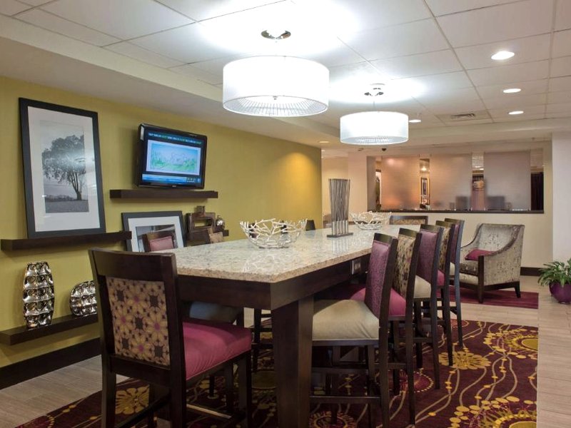 ハンプトン イン カミング (Hampton Inn Cumming)の写真