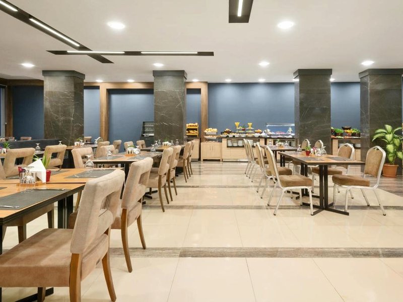 ラマダ バイ ウィンダム メルシン (Ramada by Wyndham Mersin)の写真