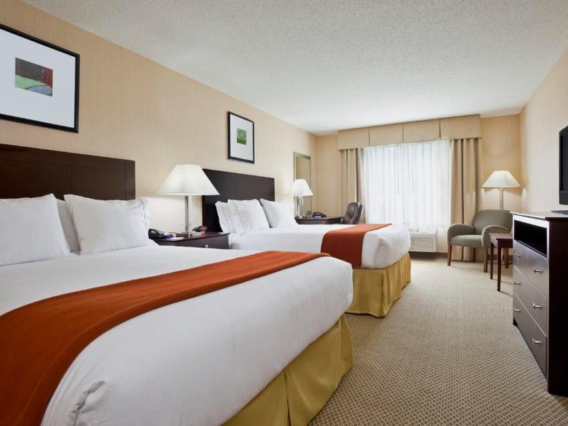 Holiday Inn Express Hotel & Suites Tipp City By IHGの写真