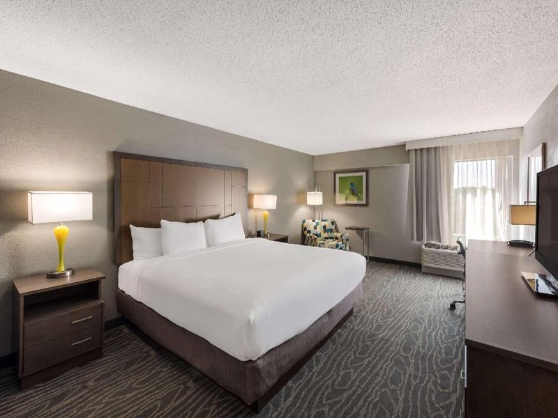 Comfort Inn & Suites Tipp City Dayton North I-75の写真