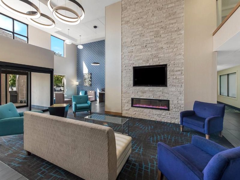 Comfort Inn & Suites Tipp City Dayton North I-75の写真