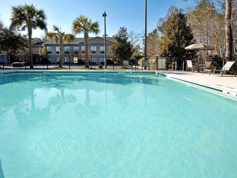 モンクス コーナー イン (Moncks Corner Inn)の写真