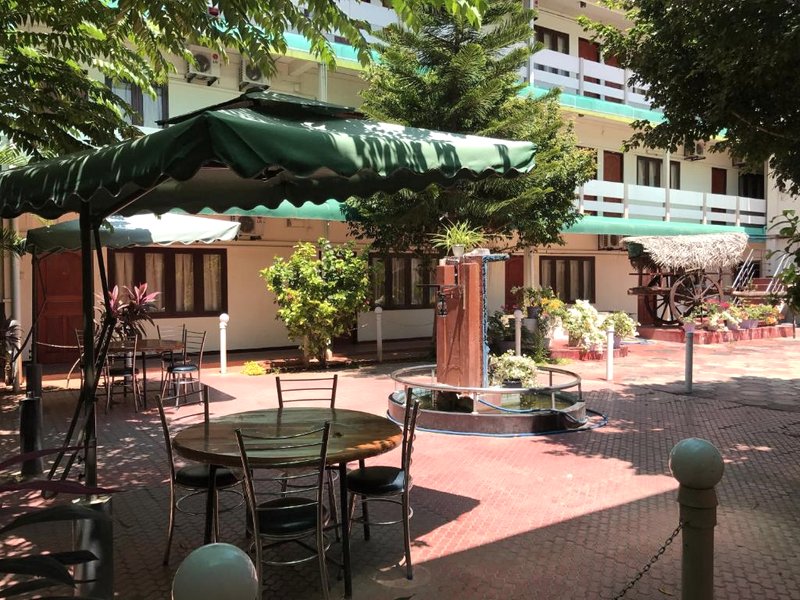 グナナムス ホテル (Gnanams Hotel)の写真