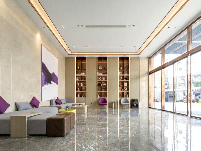 Lavande Hotel (Xianning Wenquan Center Huatan)の写真