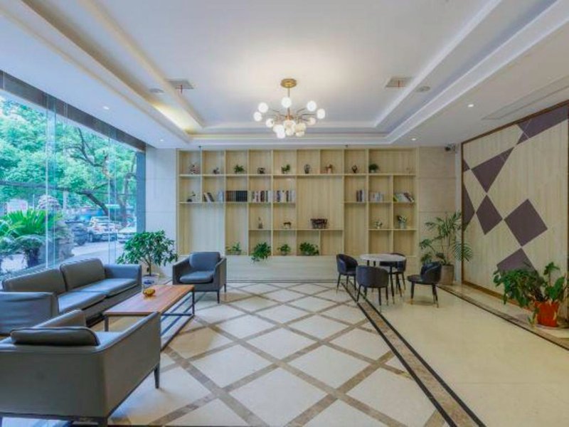 ジュン ホテル ホーペイ シアンニン トンシャン カウンティー ジウゴン アベニュー (Jun Hotel Hubei Xianning Tongshan County Jiugong Avenue)の写真