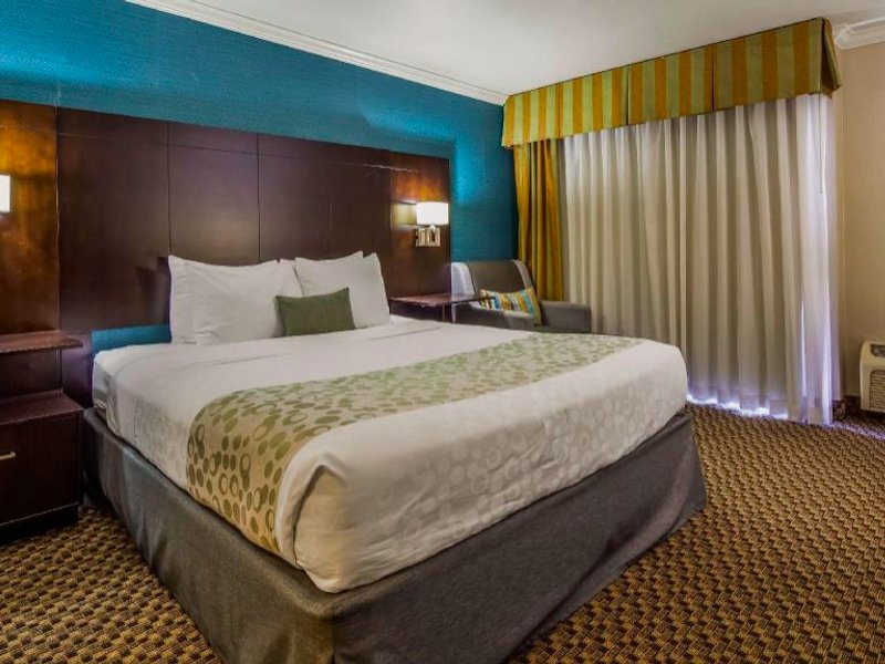 ベストウェスタン プラス ラ メサ サンディエゴ (Best Western Plus La Mesa San Diego)の写真