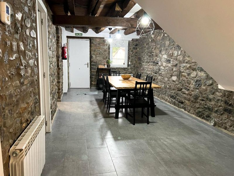 ［ビエスカス］一軒家（150m²）｜ 3ベッドルーム／3バスルーム (Casa Girasol Biescas)の写真