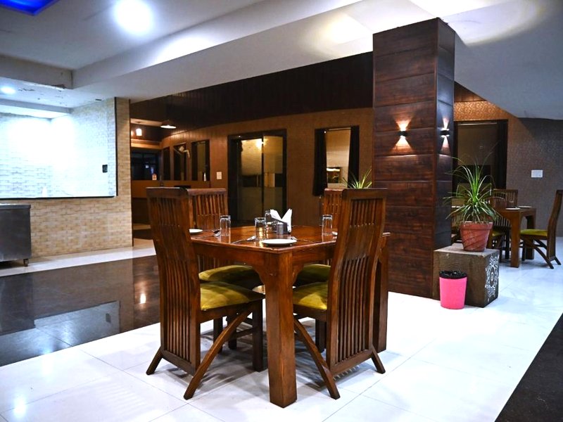 Shubhim Hotel & Resort MIDWAY TREAT MPT FRANCHISEの写真