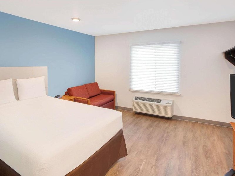 WoodSpring Suites Pharrの写真