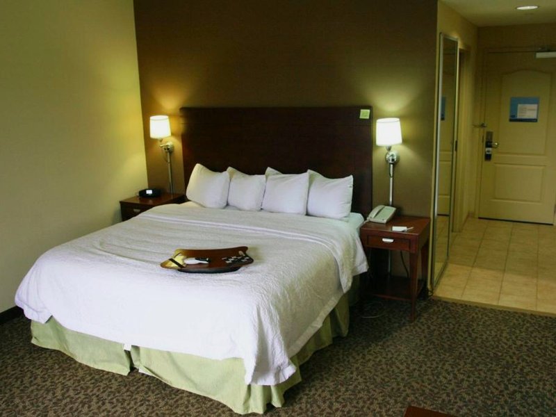 Hampton Inn & Suites West Pointの写真