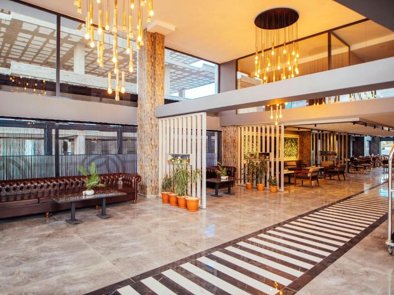Grand Çakıroğlu Hotelの写真