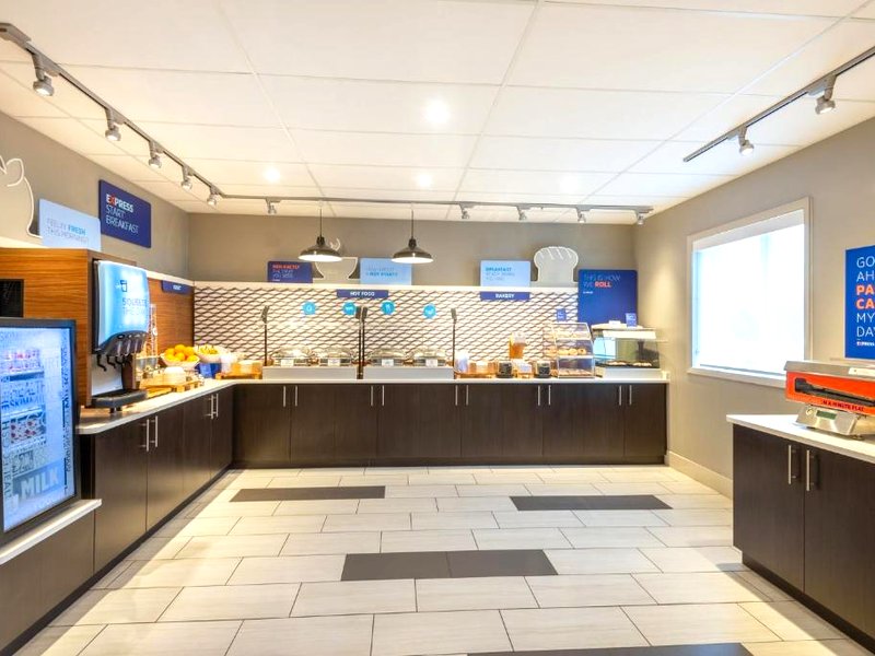 Holiday Inn Express Vermilion By IHGの写真