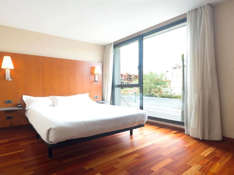 ホテル シウタット デ マルトレル (Hotel Ciutat de Martorell)の写真