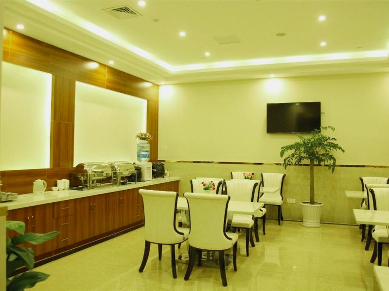 グリーンツリー イン ジャンシー ジウジャン レイルウェイ ステーション (GreenTree Inn JiangXi JiuJiang Railway Station)の写真