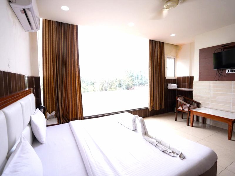 Hotel Vishnu Inn @ Dehradun Railway Station の写真