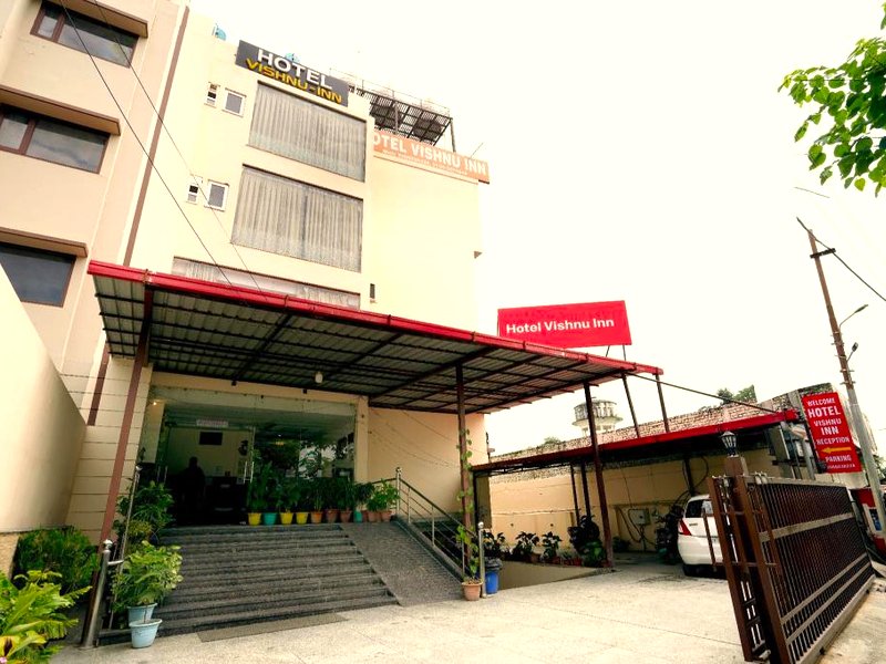 Hotel Vishnu Inn @ Dehradun Railway Station の写真