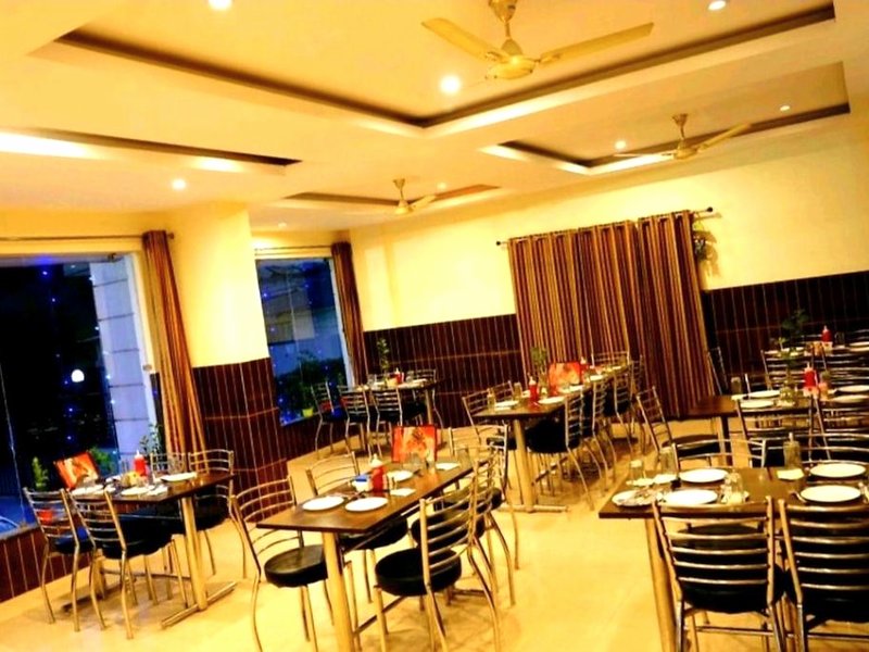 Hotel Vishnu Inn @ Dehradun Railway Station の写真