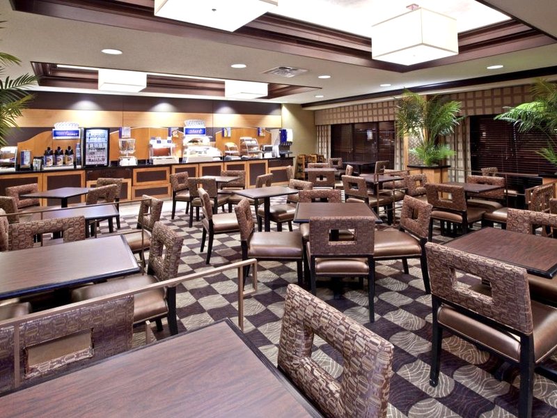Holiday Inn Express Hotel & Suites Seymour By IHGの写真