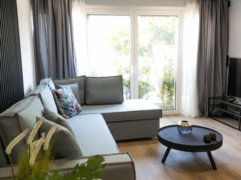 Azalea Suite - 5 min drive to Piraeus Portの写真