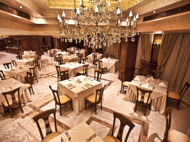 マルチ グランド ホテル (Multi Grand Hotel)の写真