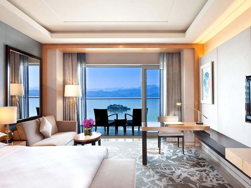 シェラトン チンダオ レイクリゾート (Sheraton Qiandao Lake Resort )の写真