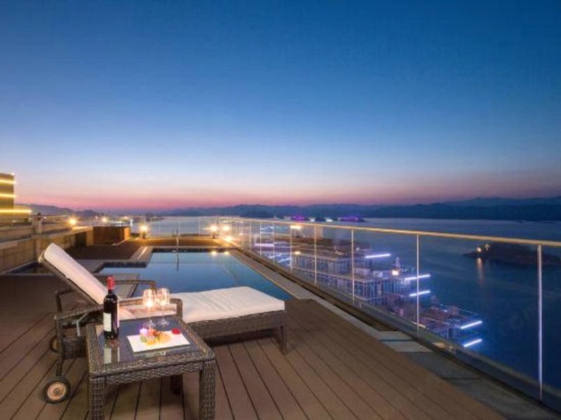 ハンヂョウ 1000アイランド レイク グリーンタウン リゾート ホテル (Hangzhou 1000Island Lake Greentown Resort Hotel)の写真