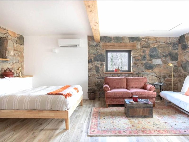 Studio Guest Suite in Forest Cottageの写真