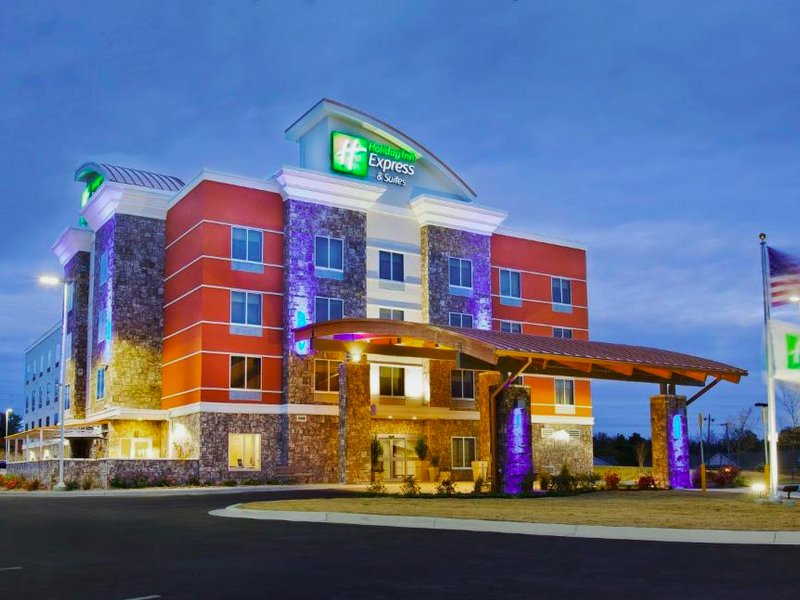 Holiday Inn Express Hotel & Suites Hot Springs By IHGの写真